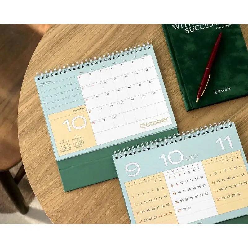 ICONIC - 2023 Monthly Guide Desk Calendar - ICONIC - Calendar - Harumio