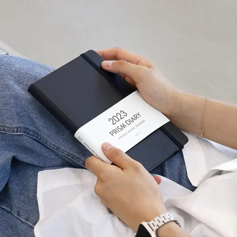 INDIGO - 2023 Prism Monthly Diary B6 - INDIGO - Diary - Harumio