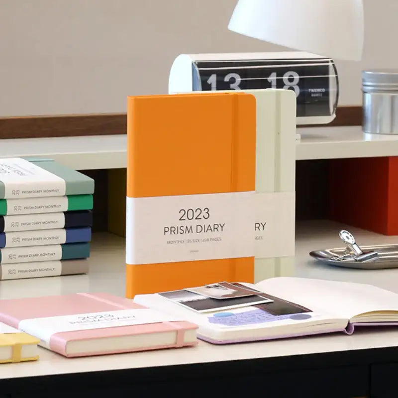 INDIGO - 2023 Prism Monthly Diary B6 - INDIGO - Diary - Harumio