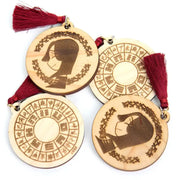 Unwind - Wooden Amulet Keychain - Webtoon Shop - Keychains - Harumio