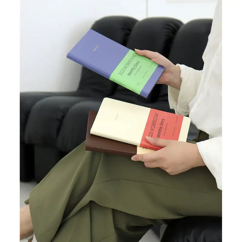 INDIGO - 2023 Workroom Monthly Diary A5 - INDIGO - Diary - Harumio