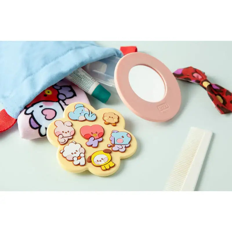 BT21 - Minini Silicone Hand Mirror - LINE FRIENDS - Hand Mirrors - Harumio