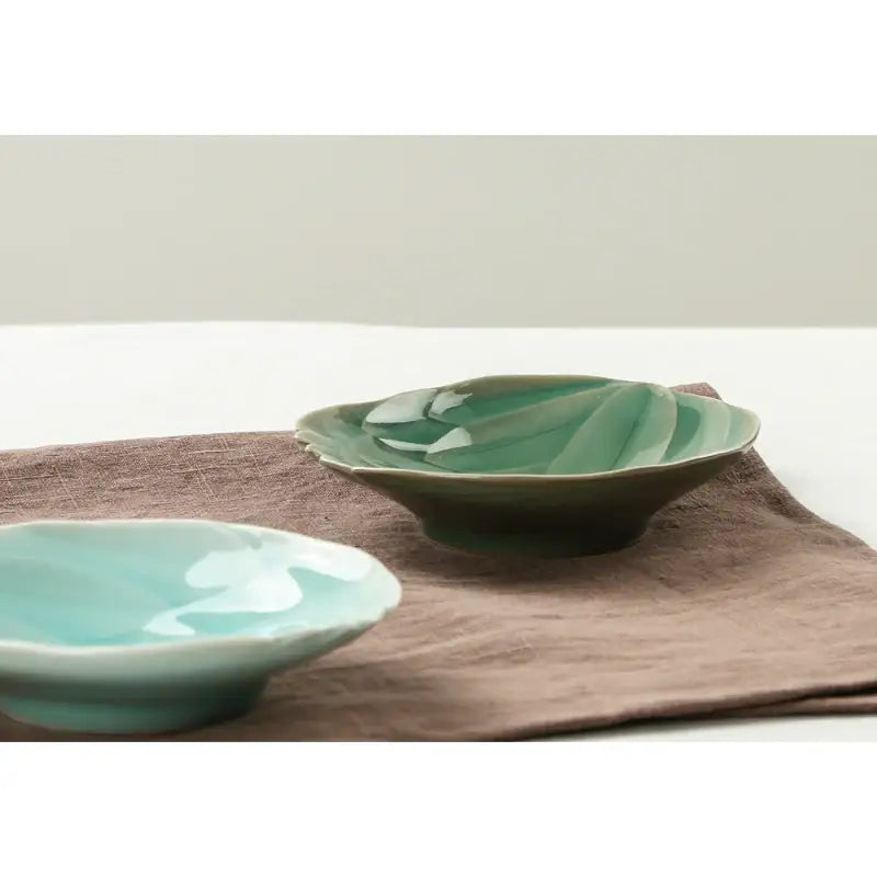 Chaora - Celadon Lotus Side Dish Plate - Chaora - Tableware - Harumio