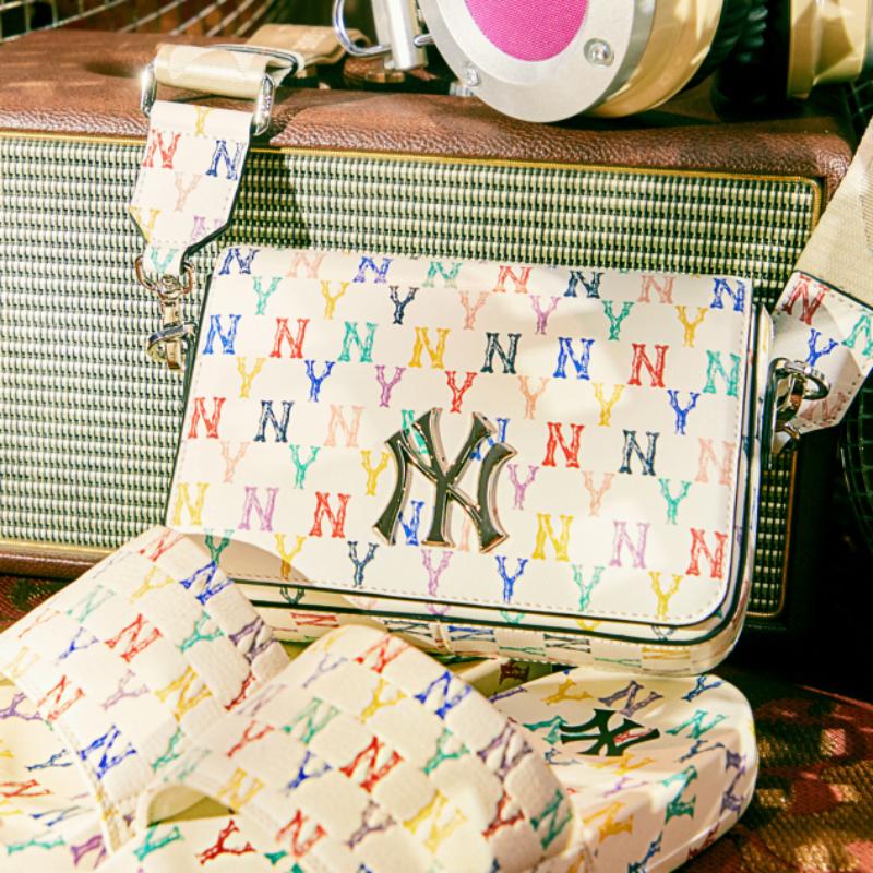 MLB Korea - New York Yankees Monogram Rainbow Hoodie Bag