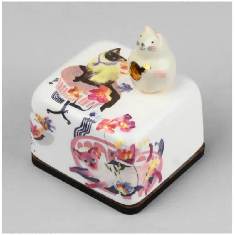 HK Studio - Moony Ceramic Flower Cat Musical Paperweight - HK Studio - Music Box - Harumio