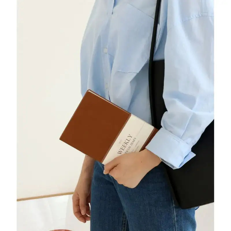 INDIGO - 2023 Weekly Official Diary - Indigo - Calendars - Harumio