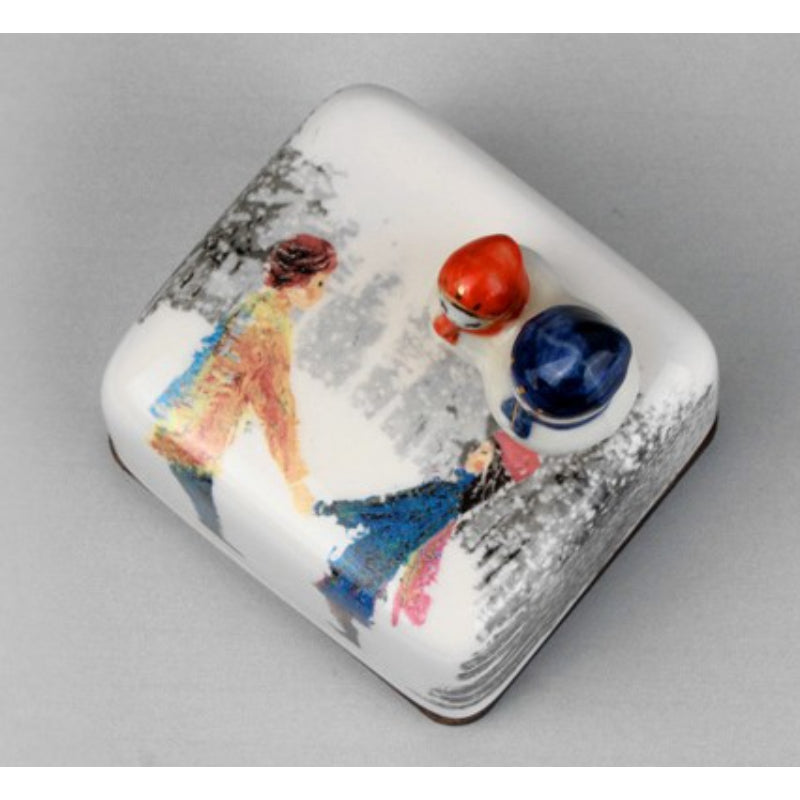 HK Studio - Moony Ceramic Winter Couple Musical Paperweight - HK Studio - Music Box - Harumio