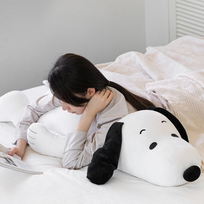 Peanuts x 10x10 - Snoopy Body Pillow