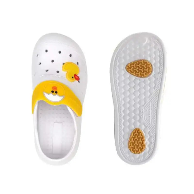 Line Friends - EVA Kids Slippers - Line Friends - Footwear - Harumio