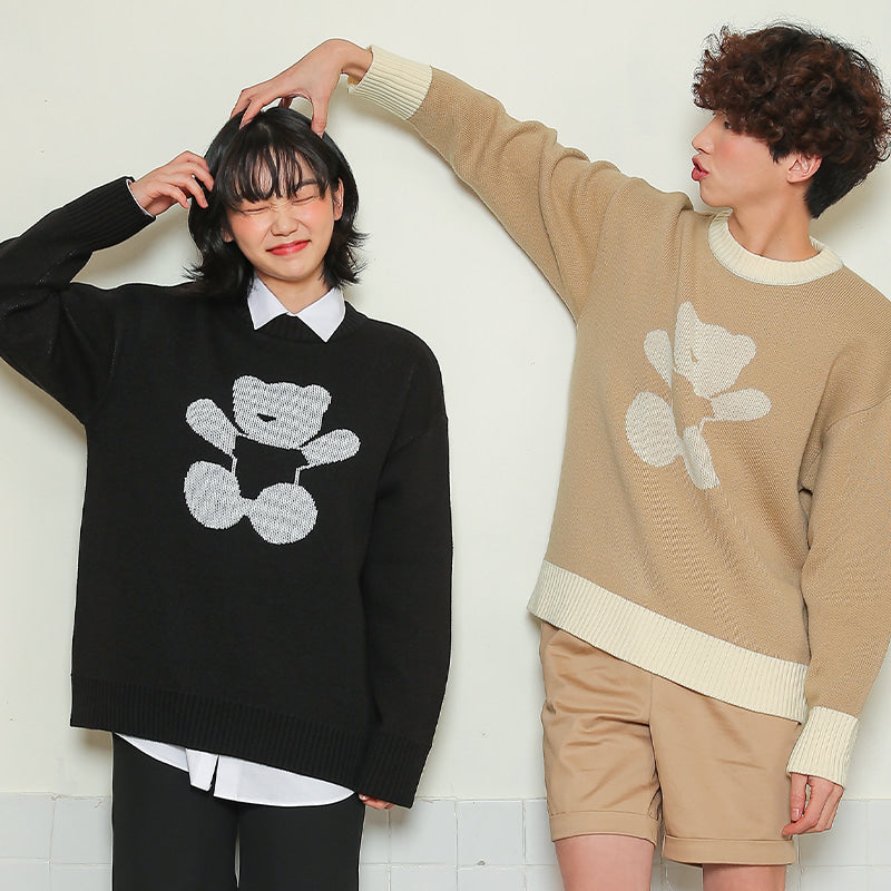 AQO - Hug Me Bear Knit Sweater