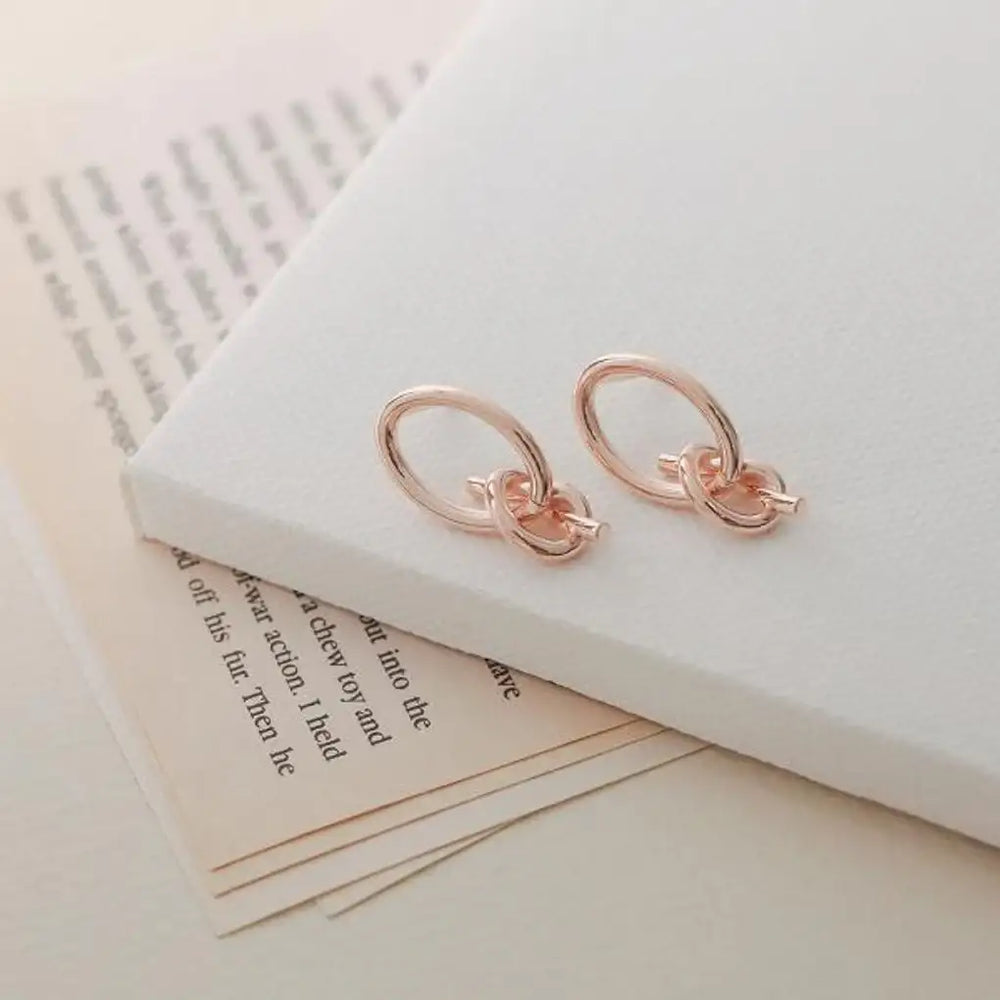 CLUE - Alli Twinny Knot Silver Earrings - CLUE - Jewelry - Harumio