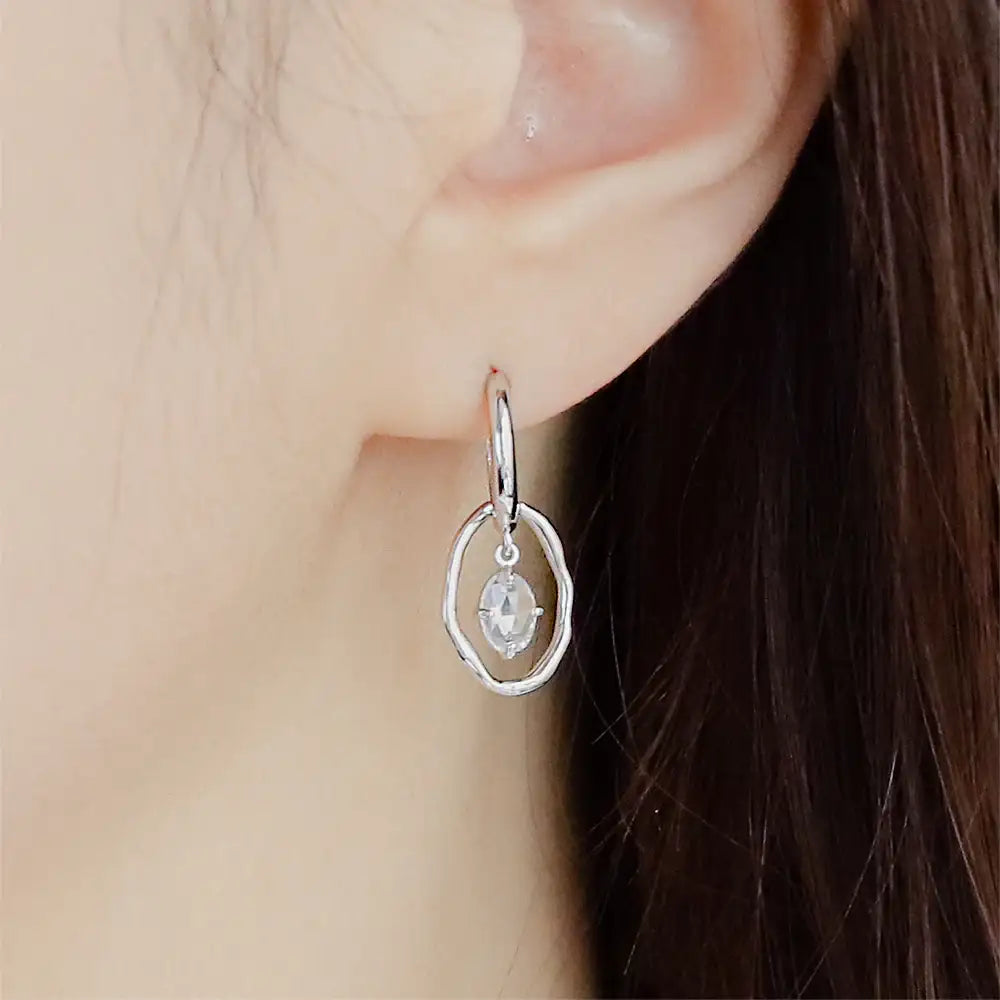 CLUE - Lump White Round Silver Earrings - CLUE - Jewelry - Harumio