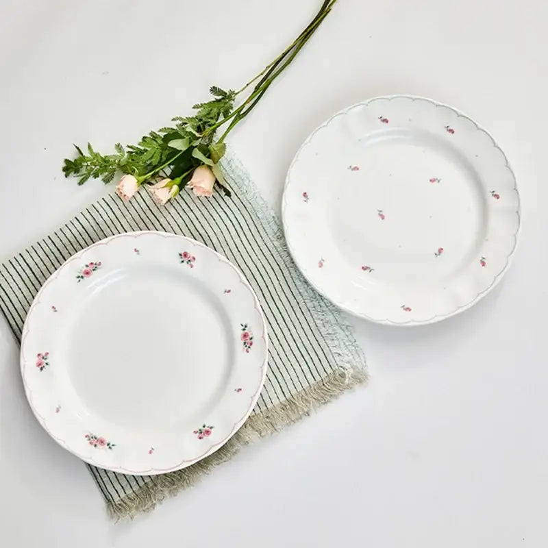 Korean L Rose in the Spring - Dish 2P - Modern House - Plates - Harumio