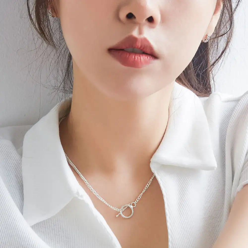 CLUE - Toggle Bar Chain Silver Necklace - CLUE - Jewelry - Harumio