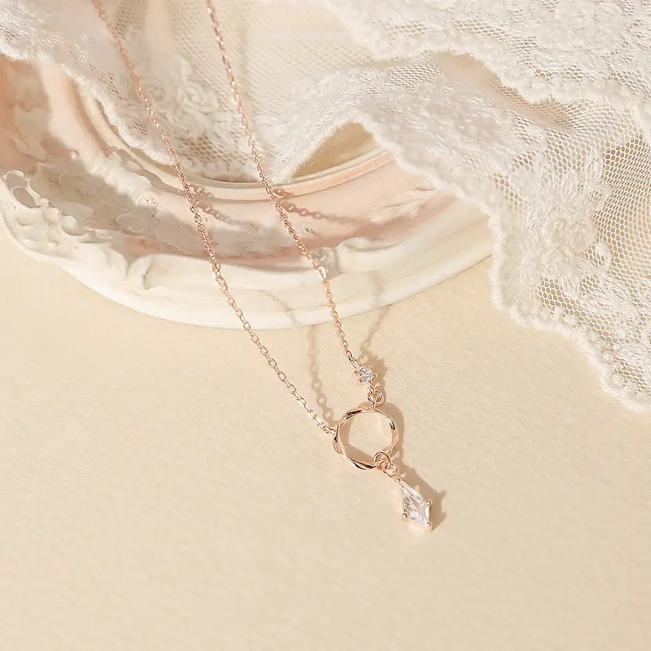 CLUE - Snow Pellet Pendant Silver Necklace - CLUE - Jewelry - Harumio
