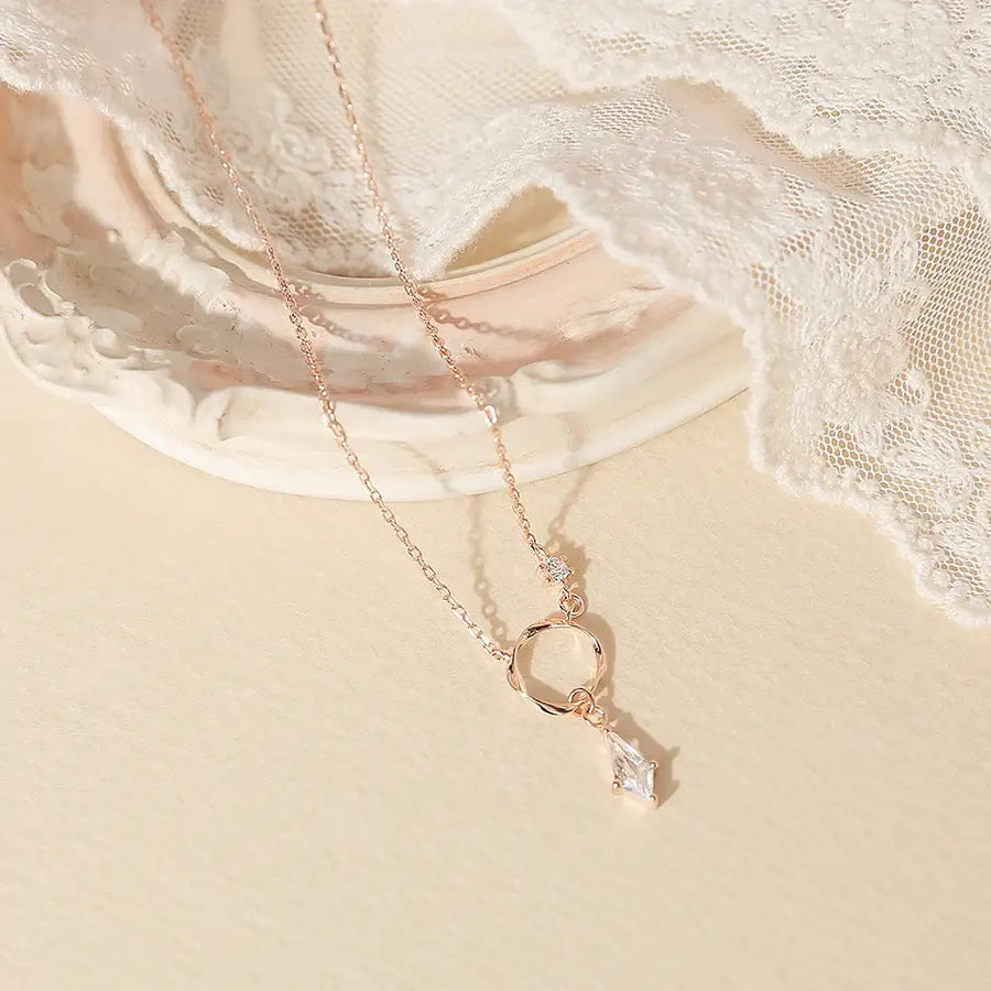 CLUE - Snow Pellet Pendant Silver Necklace - CLUE - Jewelry - Harumio
