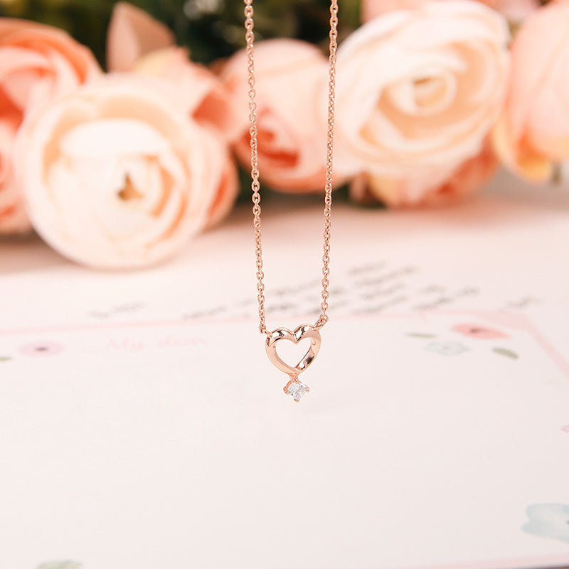 CLUE - Glossy Heart Silver Necklace