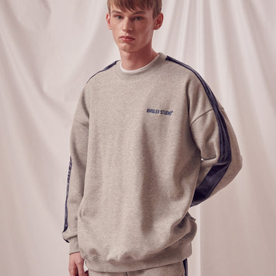 Ambler - Velvet Set-Up Over Fit Sweatshirt