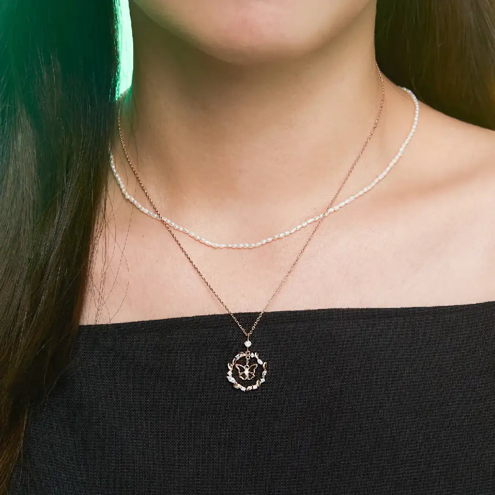 CLUE - Laurel Round Butterfly Rose Gold Necklace - CLUE - Jewelry - Harumio