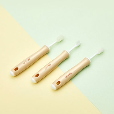 Moyuum - Early Childhood Education Toothbrush Set