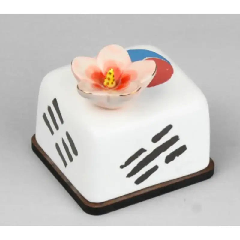 HK Studio - Moony Ceramic Flag of South Korea Musical Paperweight - HK Studio - Music Box - Harumio