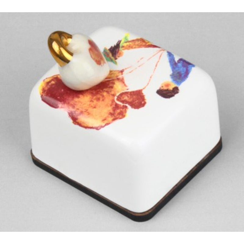 HK Studio - Moony Ceramic Heart Couple Musical Paperweight