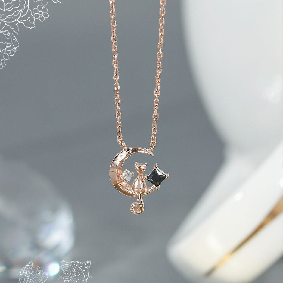 CLUE - Good Luck August Cat Silver Necklace