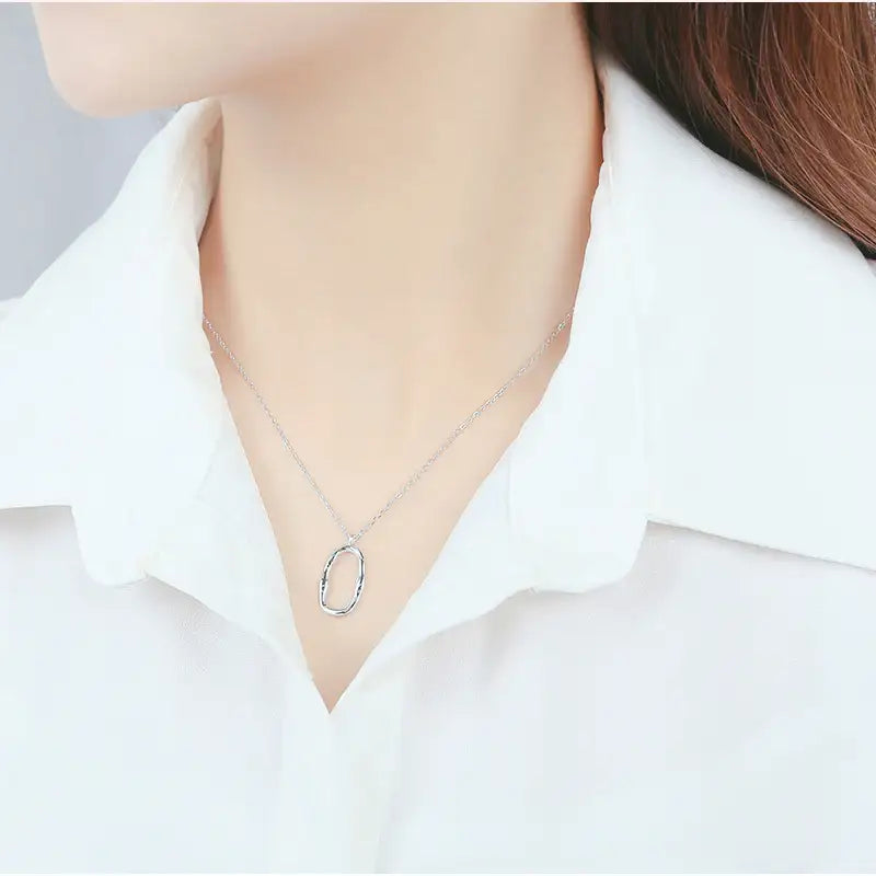 CLUE - Twisted Oval Bold Silver Necklace - CLUE - Jewelry - Harumio