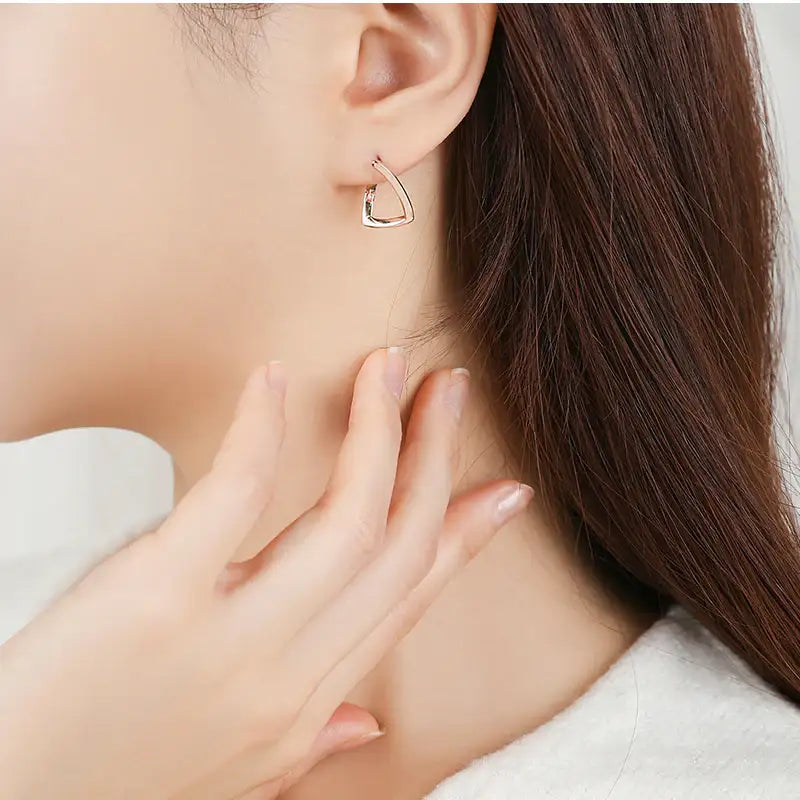 CLUE - Alli Multi-Angle Inner One-Touch Silver Earrings - CLUE - Jewelry - Harumio