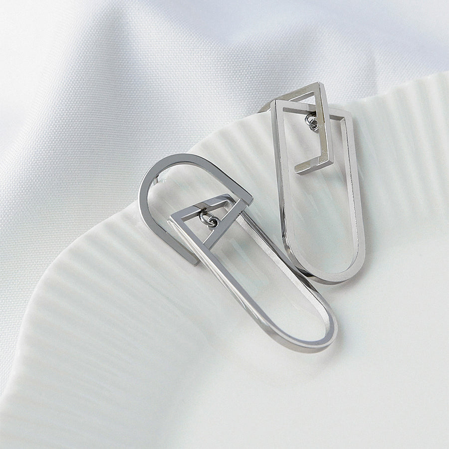 CLUE - Clip Round Surgical Steel Earrings