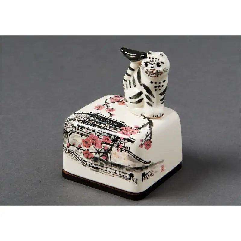 HK Studio - Tiger, Magpie and Sungnyemun Music Box - HK Studio - Music Box - Harumio