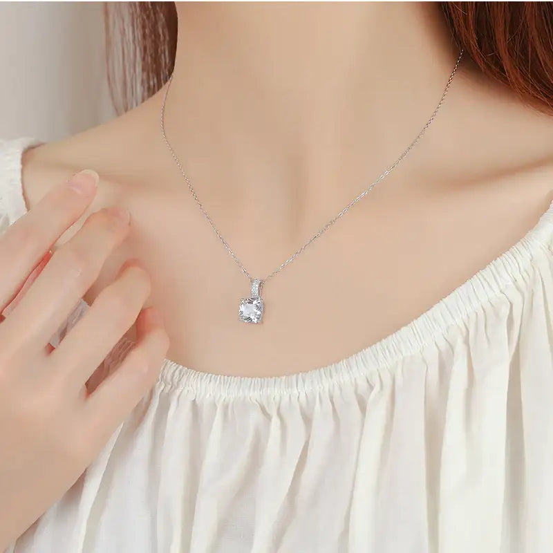 CLUE - Clear Crystal Cubic Silver Necklace - CLUE - Jewelry - Harumio