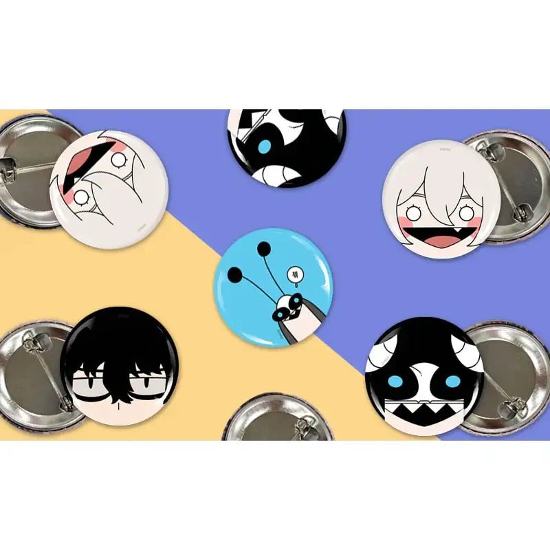 The House Without Time - Pin Badge - Webtoon Shop - Badges - Harumio