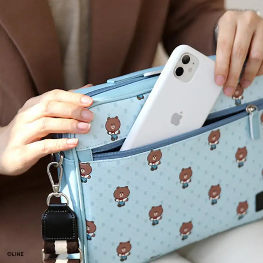 Monopoly x LINE - Brown and Friends - Easy Carry Laptop Pouch Vintage - Monopoly - Accesories - Harumio