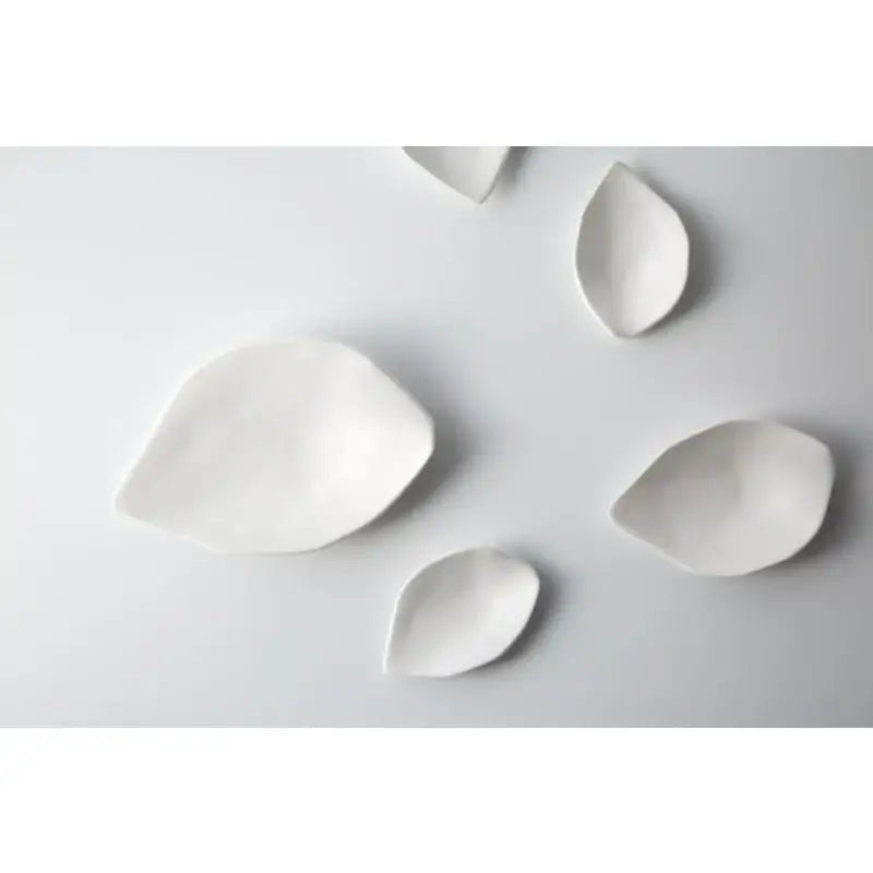MUJAGI STUDIO - Petal Plate (Medium) - MUJAGI STUDIO - Homeware - Harumio