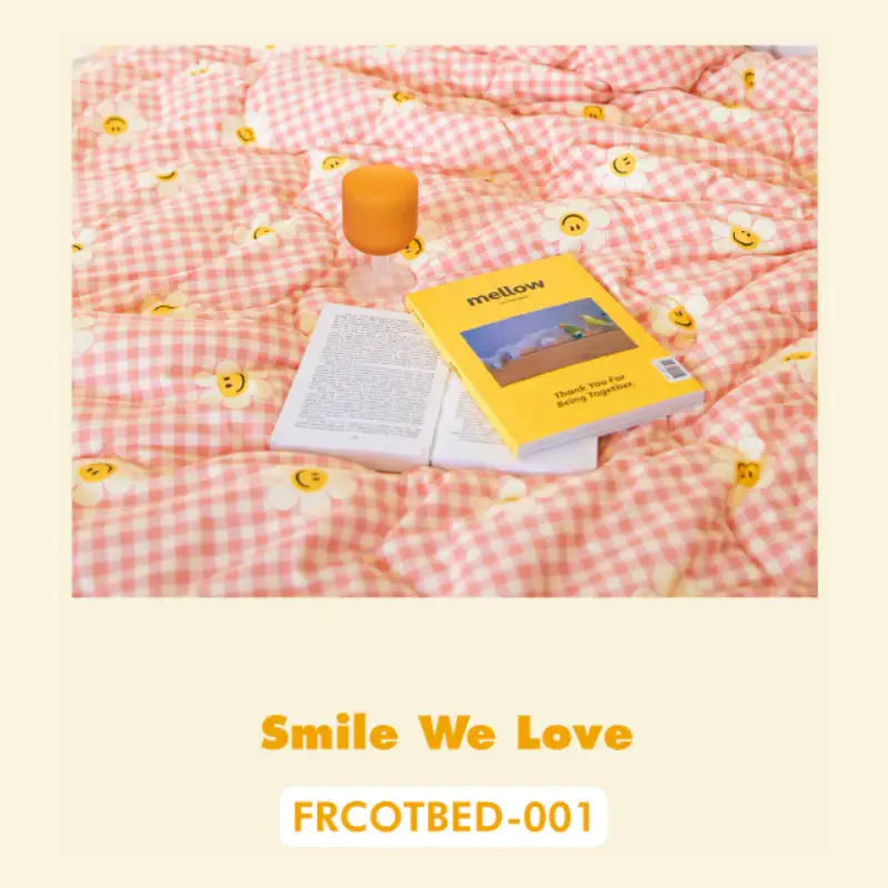 Wiggle Wiggle - Bed Comforter - Wiggle Wiggle - Home & Living, Accessories - Harumio