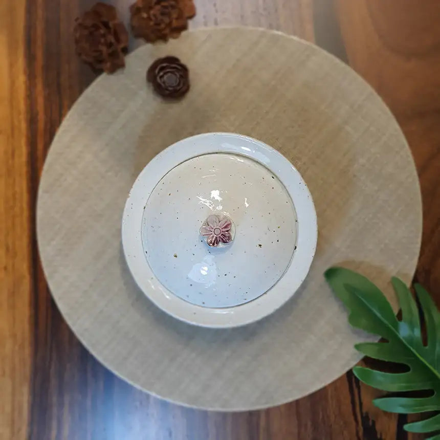 Bosan Pottery - Plum Blossom Porcelain Side Dish Bowl with Lid - Bosan Pottery - Home & Living, Accessories - Harumio