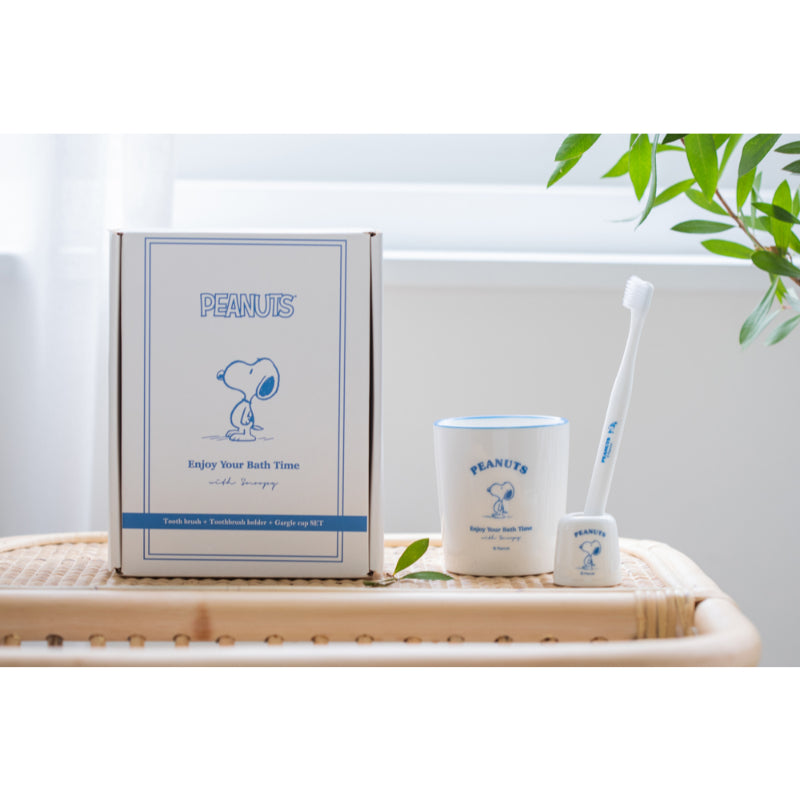 Peanuts x 10x10 - Snoopy Toothbrush and Cup Set
