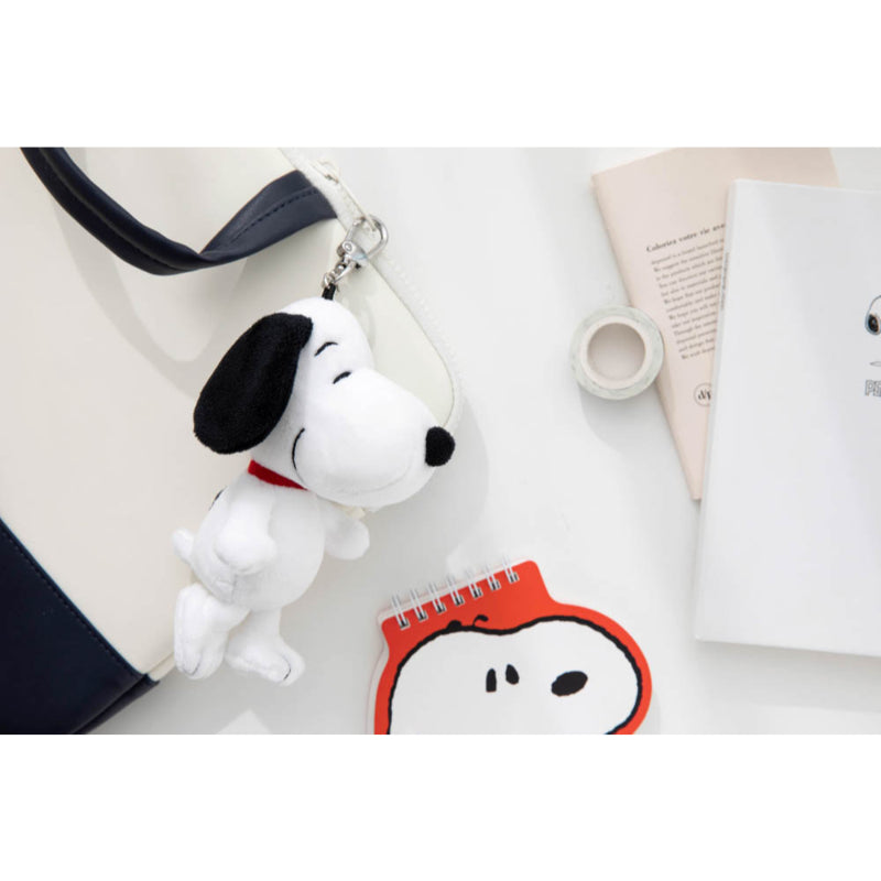 Peanuts x 10x10 - Snoopy Keyring Doll