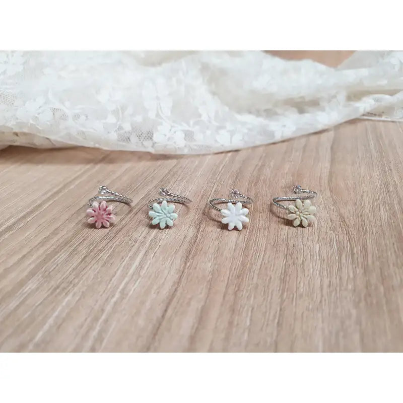 OSON - Handmade Flower Adjustable Ring