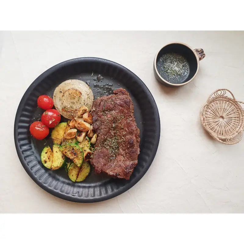OSON - Black Semi-Gloss Round Plate - OSON - Tableware - Harumio