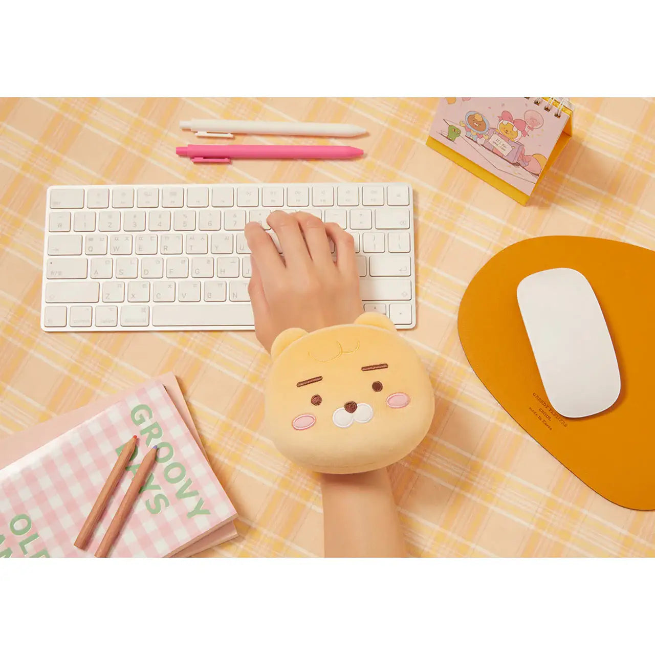 Kakao Friends - Wrist Protection Cushion - Kakao Friends - Home & Living, Accessories - Harumio