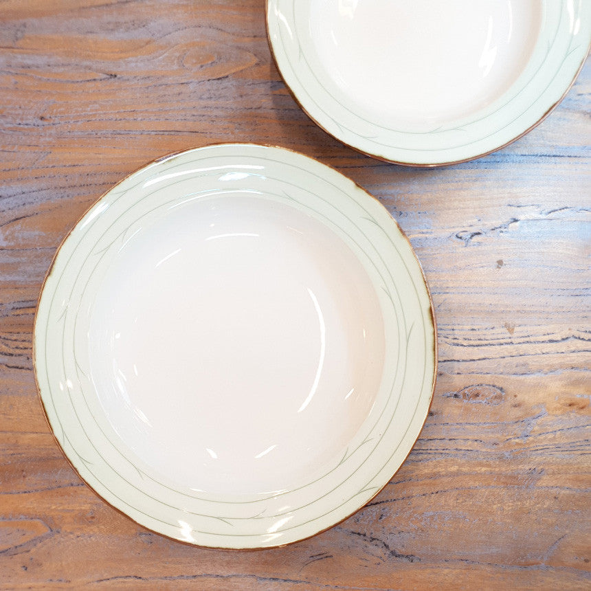 Bosan Pottery - Leaf Handmade Porcelain Pasta Bowl