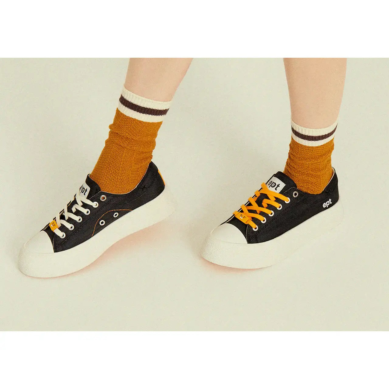 Kakao Friends x EPT - Ryan Dive Black Sneakers - Kakao Friends x EPT - Home & Living, Accessories - Harumio