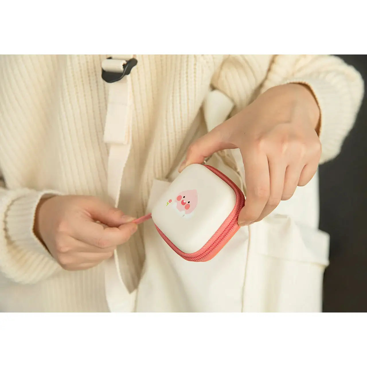 Kakao Friends - April Shower Apeach Mini Hard Pouch - Kakao Friends - Accessories, Bag - Harumio