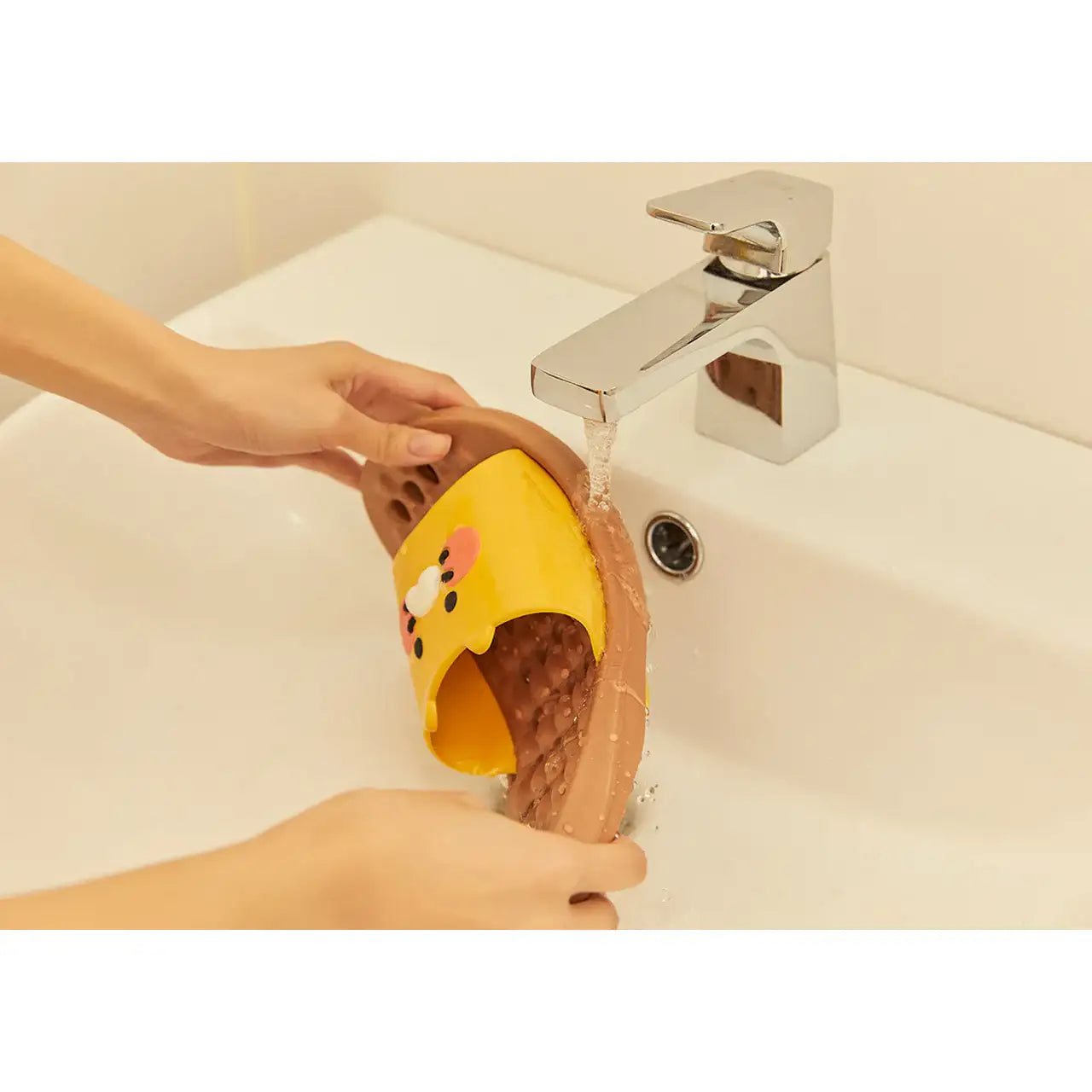 Kakao Friends - Choonsik Bathroom Slippers - Kakao Friends - Footwear - Harumio