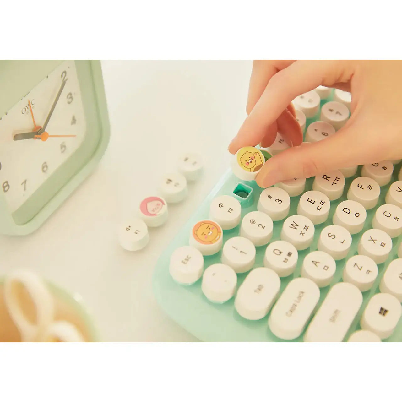 Kakao Friends - Multi-Pairing Retro Keyboard - Kakao Friends - Keyboard - Harumio