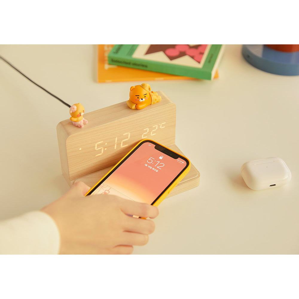 Kakao Friends - Ryan & Choonsik Desk Clock with Wireless Charger