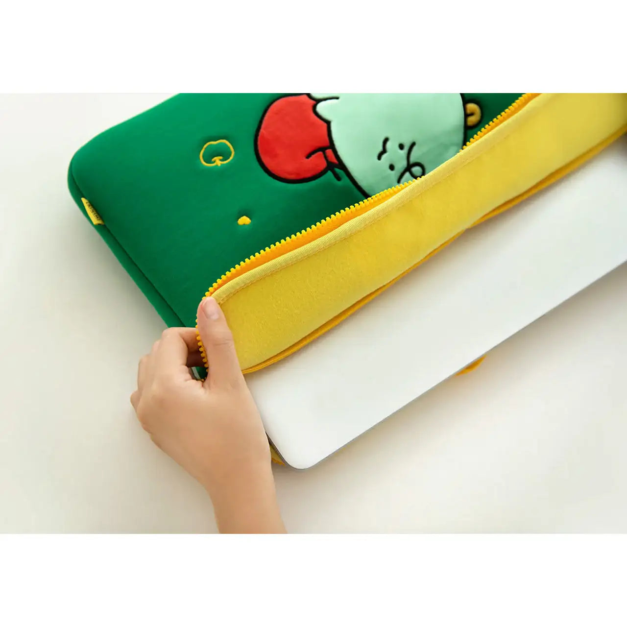 Kakao Friends - Jordy Laptop Pouch with Handle (15") - Kakao Friends - Home & Living, Accessories - Harumio