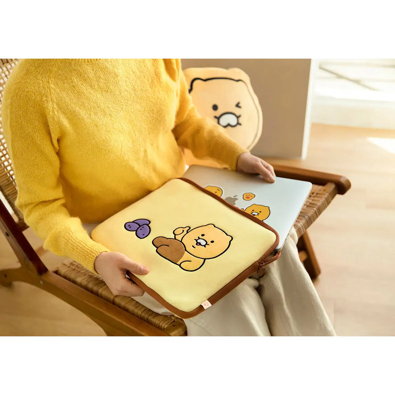 Kakao Friends - Choonsik Sweet Potato Laptop Pouch (13") - Kakao Friends - Home & Living, Accessories - Harumio